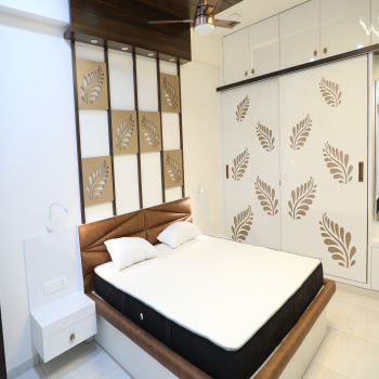 Sleek Wardrobe, Antique finish touch